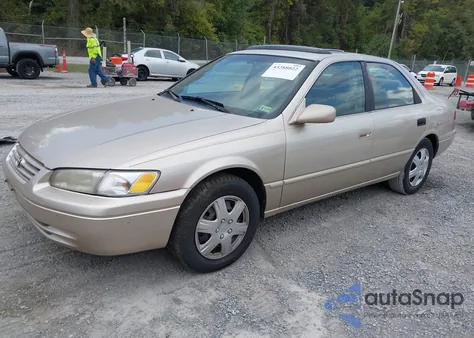 1998 Toyota Camry Le V6 из США, поврежденный, VIN 4T1BF22K8WU052622